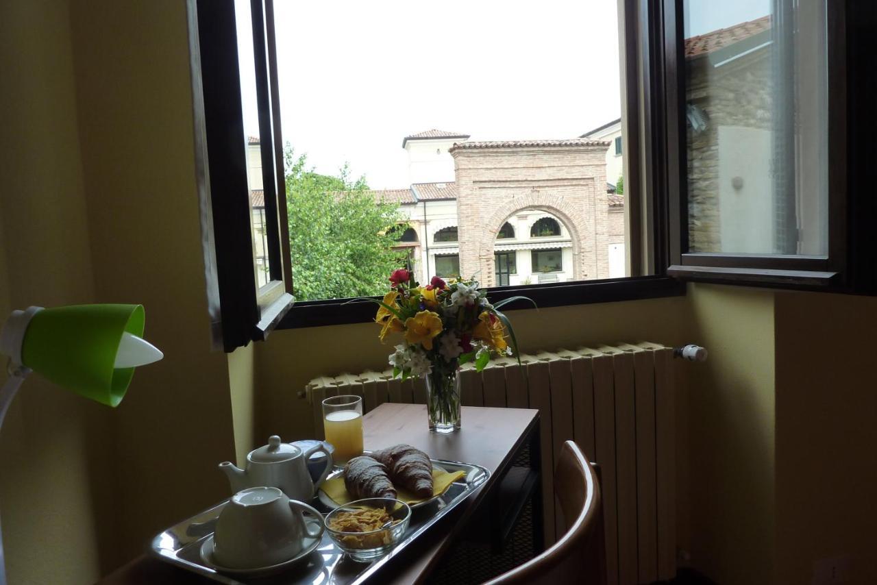 欧雷布中心圣玛丽亚德尔阿尔科度假屋 Cazzago San Martino 外观 照片